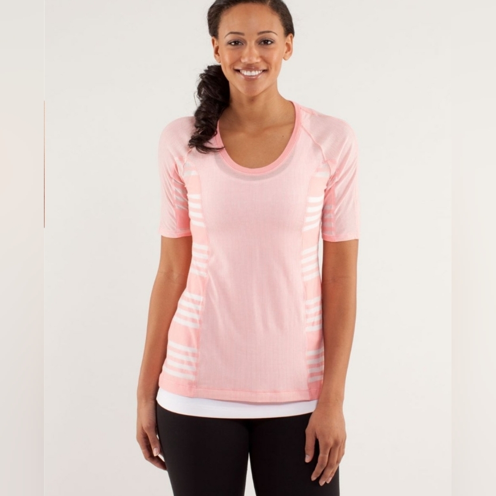 Lululemon Women's XS Shirt Puri Tee Short Sleeve Tonka Stripe Bleached Coral